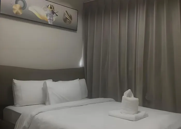 120sqm 3bedrooms With Balcony Facing Infinity Pool Bay Sunset, Near Airports, Okada, Solaire, Moa With Free Parking * Manila